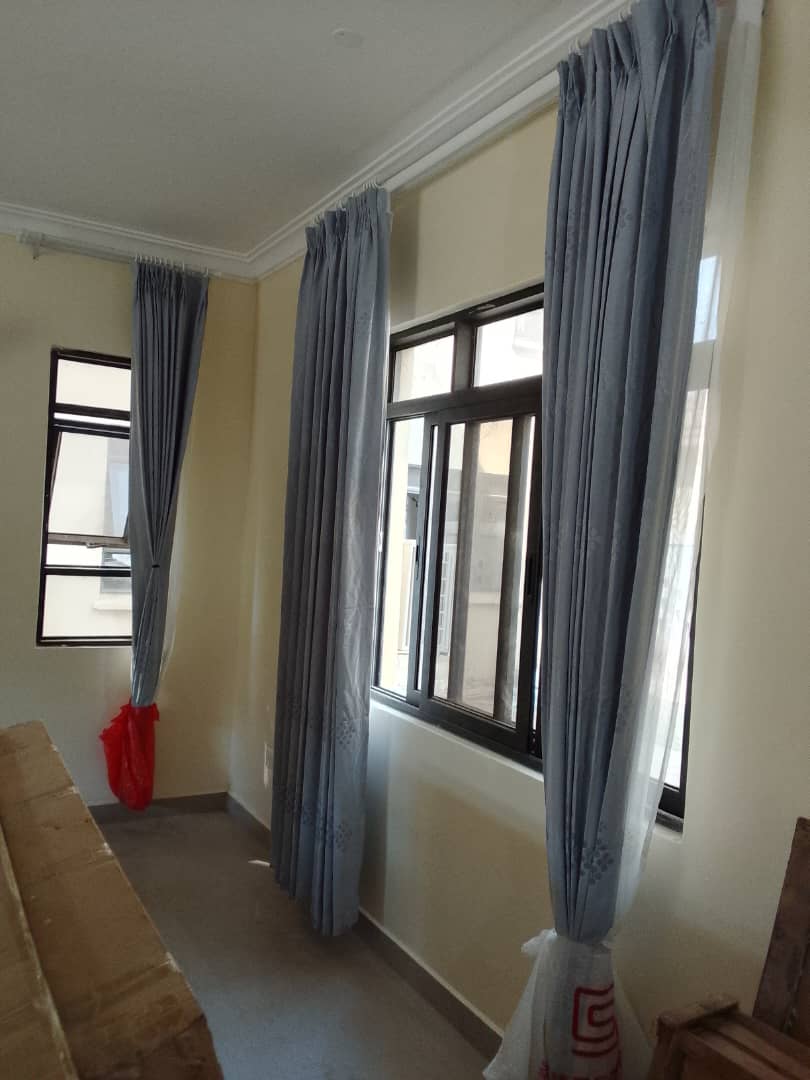 Curtains or Blinds? Choosing Window Coverings for Ugandan Homes and Offices